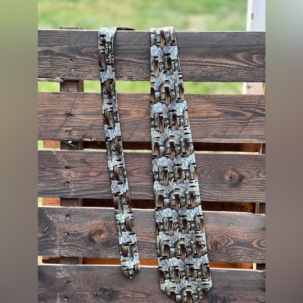 Vintage Jerry Garcia Tie. In the Park Collection Fifteen.